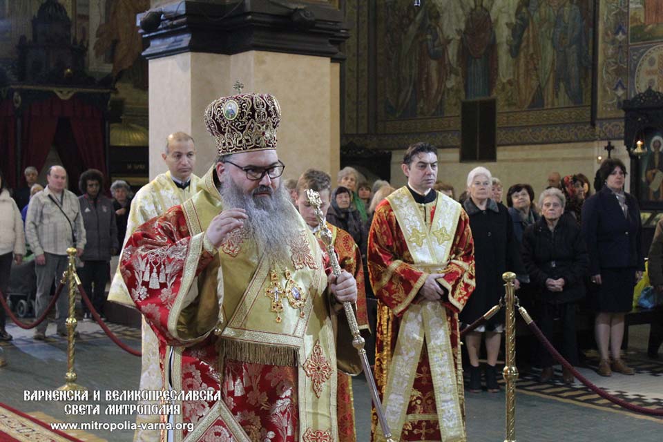 Архиерейска света Литургия на втората Неделя след Пасха, посветена на апостола на търсещата вяра - 1
