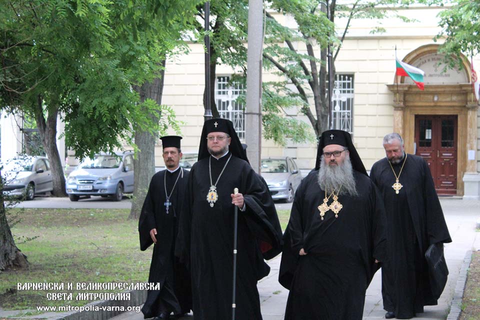 Митрополит Йоан съслужи света Литургия с Балтския и Ананиевски Архиепископ Алексий - 1