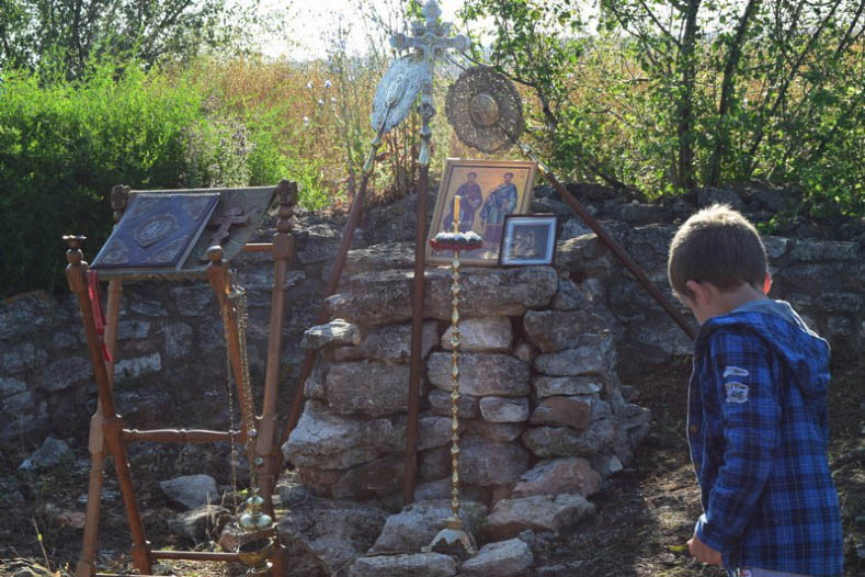 1 юли - Литургия в древната базилика „Св. св. Козма и Дамян” край Каварна - 1