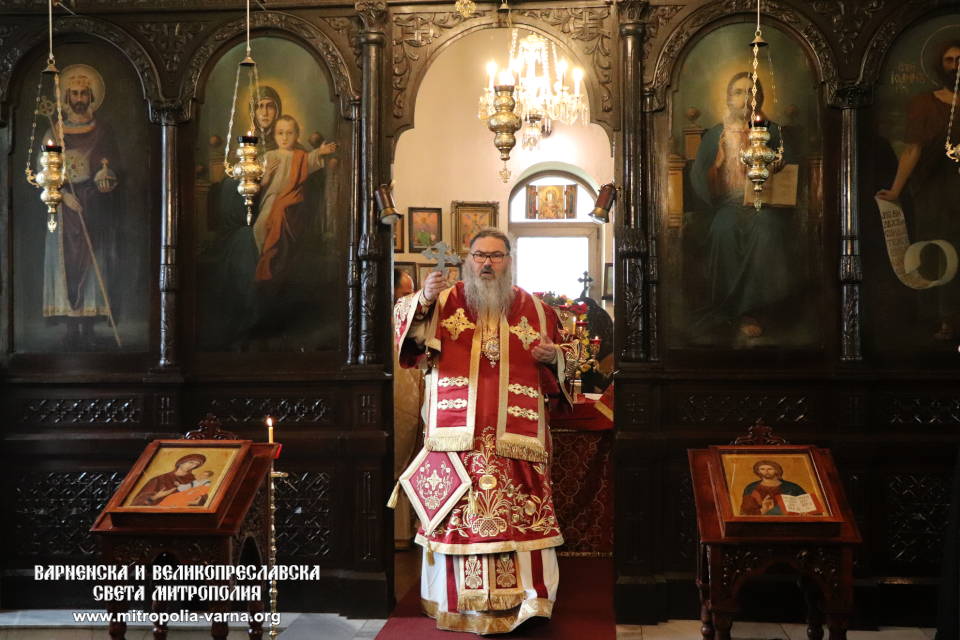 Архиерейска света Литургия на 1112-годишнината от успението на свети цар Борис-Михаил - 1