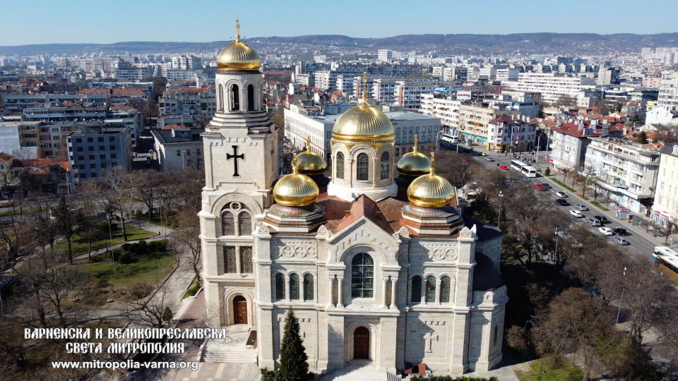 Програма на богослуженията през Страстната седмица и Великден - 1